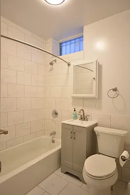 Rented by Green Line Realty | media 4