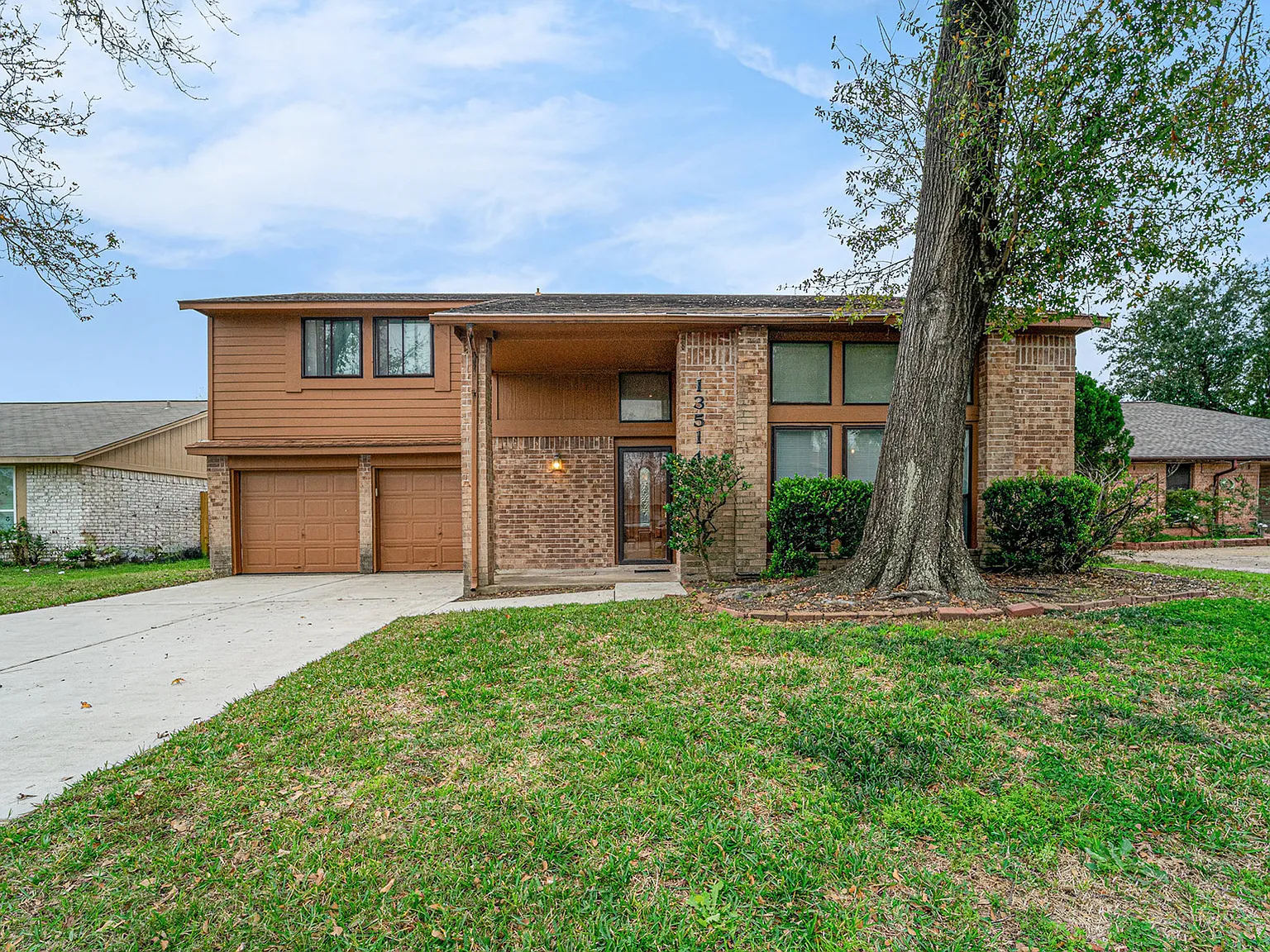 3 bed, $2,800 — Photo 2