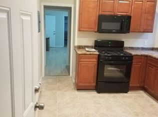 21 Nassau Pl #2, East Orange, NJ 07018