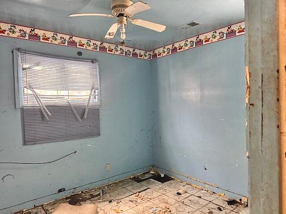 3rd image of 2301 E 20th Ave