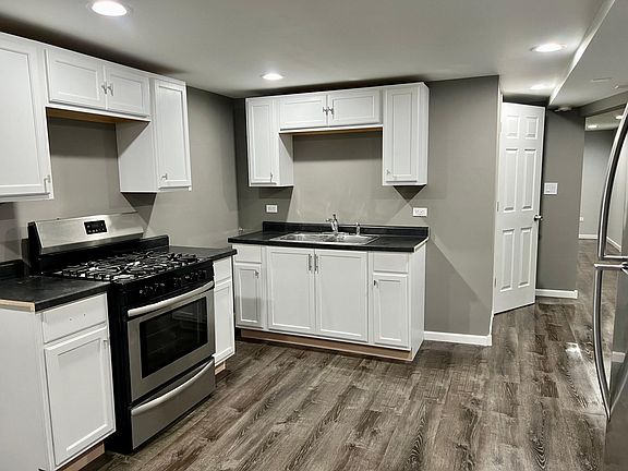 2nd image of 1418 N Central Park Ave