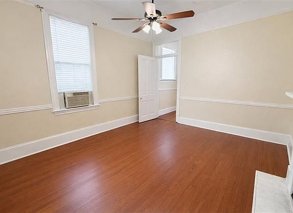 4th image of 7427 Freret St