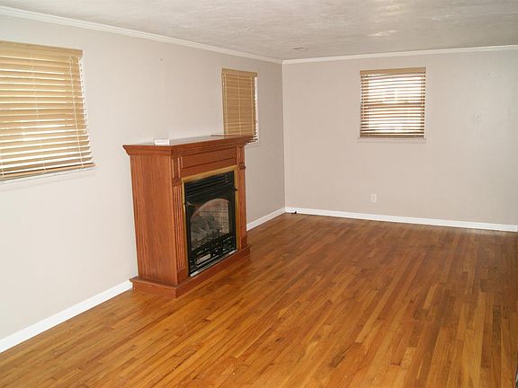 5th image of 5783 Meadowview Dr