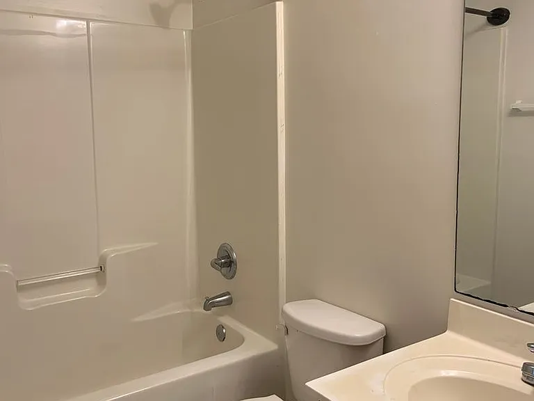 2020 Martin Luther King Jr Dr — Photo 10
