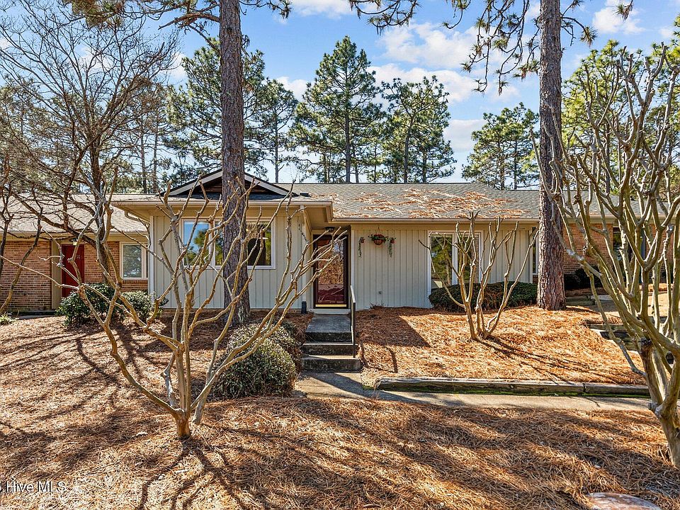 1st image of 12 Garden Villa Drive
