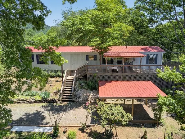 9303 Bryson City Rd, Franklin, NC 28734