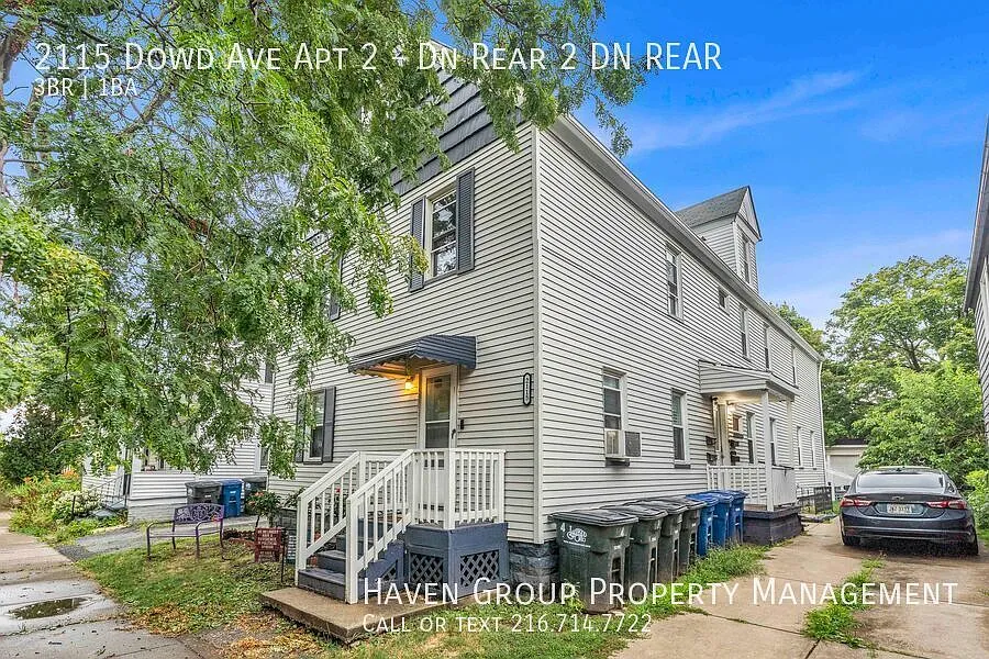 2115 Dowd Ave | Unit 2, Lakewood, OH 44107 - Spacious 3-bed 1-bath multi-family home! — Photo 2