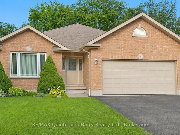 4 Algonquin Ave, Brighton, ON K0K 1H0