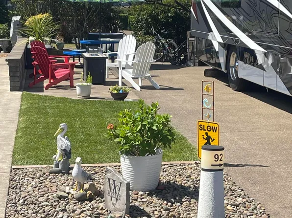 6225 N Coast Hwy Lot 92, Newport, OR 97365