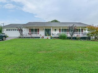 189 Riverview Dr, Johnson City, TN 37601