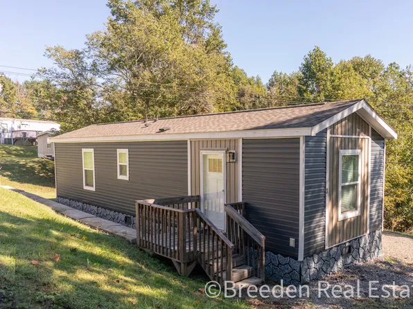 1760 Peaceful Ln, Morganton, NC