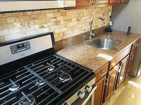 4th image of 80 Lafayette Ave APT 1