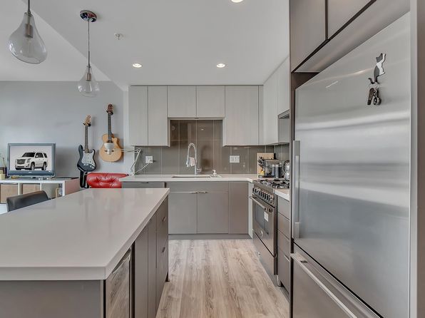 711 Breslay St #706, Coquitlam, BC V3J 0G7