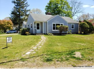 80 Farmland Rd, Warwick, RI 02889