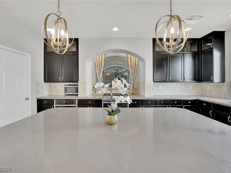 9770 Hawk Crest St — Photo 23