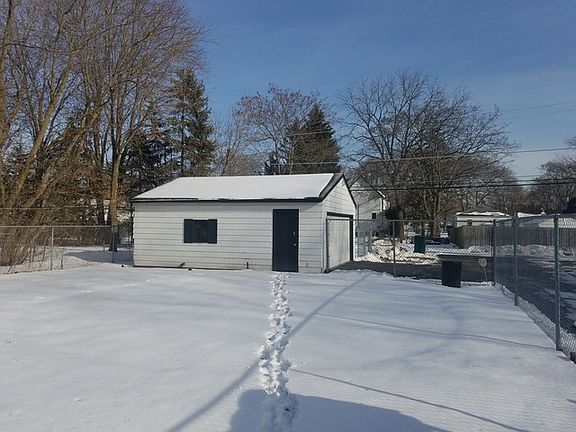 5th image of 2915 Ezra Ave