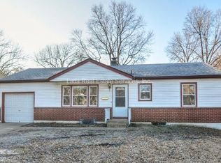 8905 E Gregory Blvd, Raytown, MO 64133