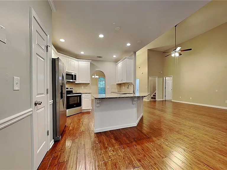 1480 Princeton View Ct — Photo 4