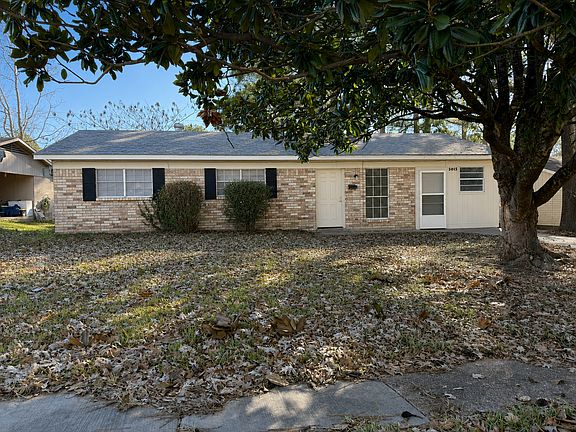 2nd image of 3013 Hazel Cir