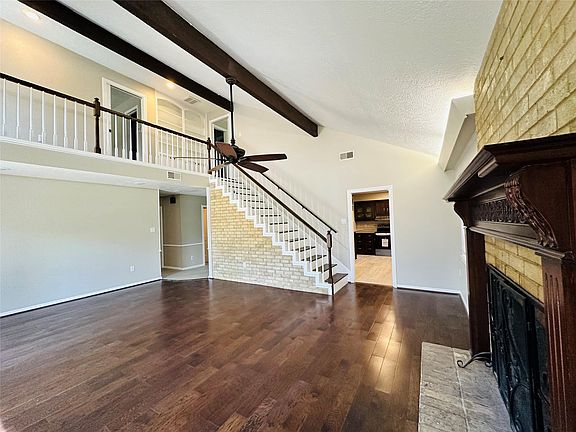 3rd image of 3709 Trailwood Dr