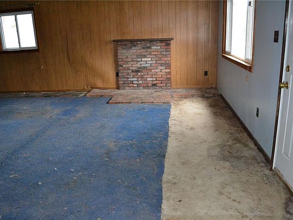 3rd image of 12452 National Dr