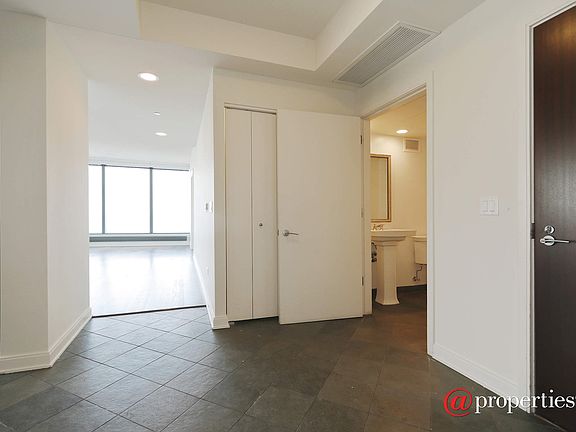 Foyer/Living Room