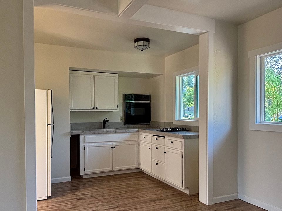 1st image of 755 W Sierra Ave #B