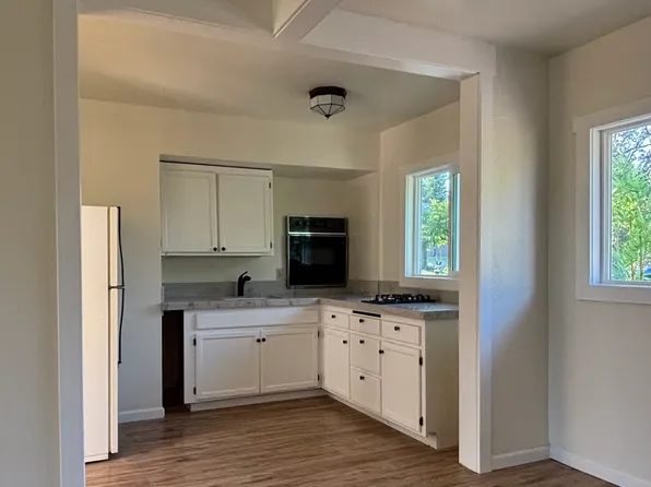 755 W Sierra Ave #B, Cotati, CA 94931