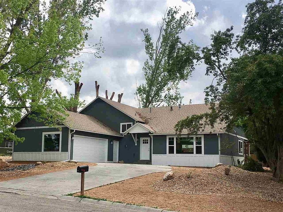 1st image of 805 Jamaica Dr