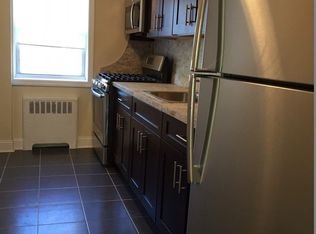 28 Arlo Rd APT 1B, Staten Island, NY 10301