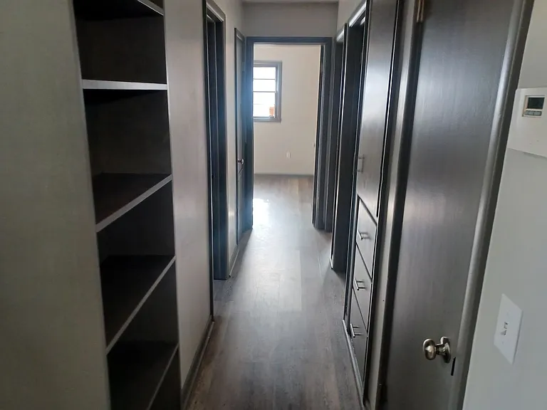 3322 S Mount Carmel Ave — Photo 10