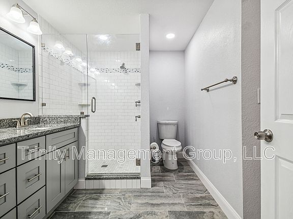 4th image of 380 Jeru Blvd Room 3
