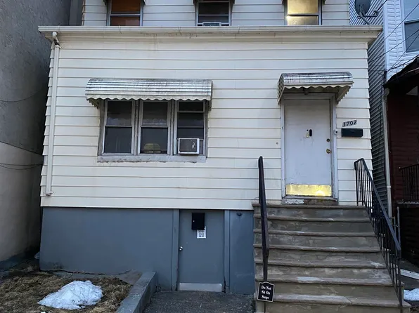 1702 John F Kennedy Boulevard image 1 of 1