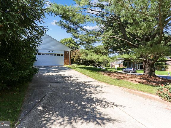 4th image of 12629 Orchard Brook Ter