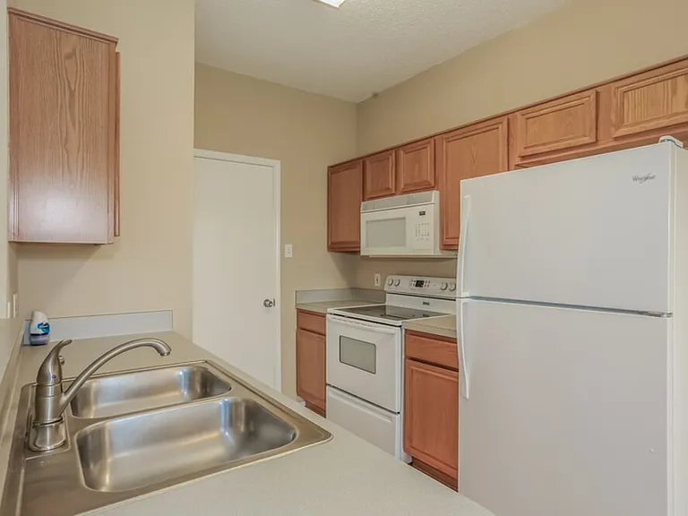 6416 Freshwater Ln — Photo 5