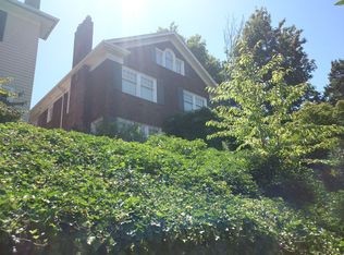 1201 E Newton St, Seattle, WA 98102