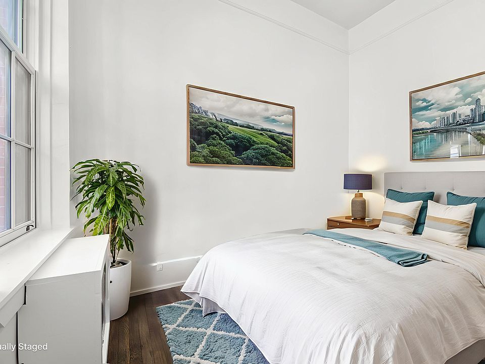 2nd image of 220 W 10th St APT 2B