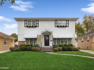 1917 Bristol Ave, Westchester, IL 60154