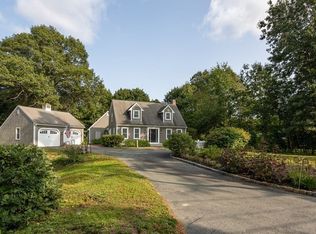 43 Temple St, Duxbury, MA 02332