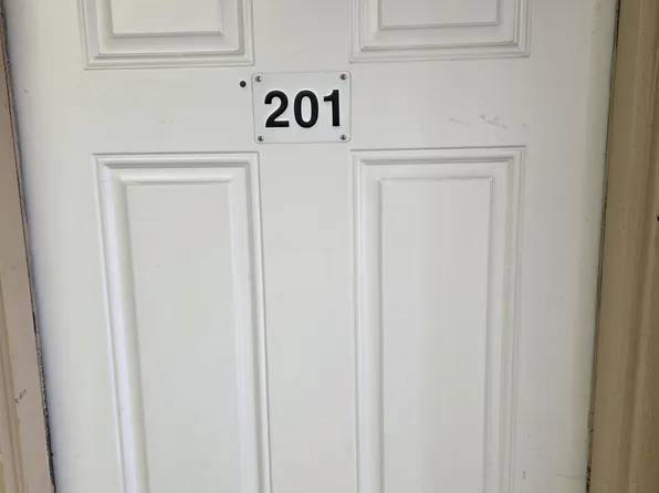 1105 9th St #201, Greeley, CO 80631