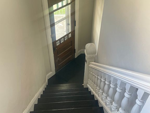 2nd image of 169 E Market St #169