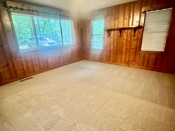 4th image of 6706 Post Rd