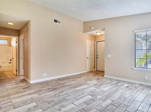 4th image of 1236 S Beechwood Ave
