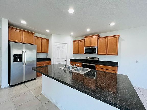 2nd image of 3836 Shoreside Dr
