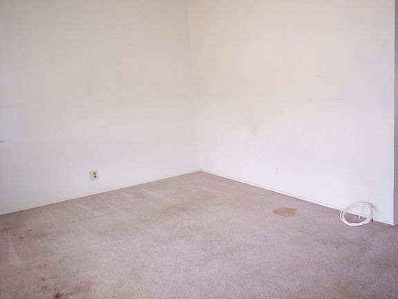 4th image of 9706 Perch Dr