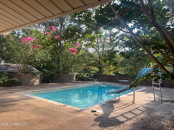 5th image of 5965 Rolling Hills Dr