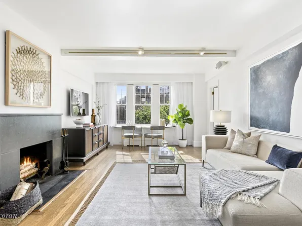 45 Christopher Street image 1 of 12