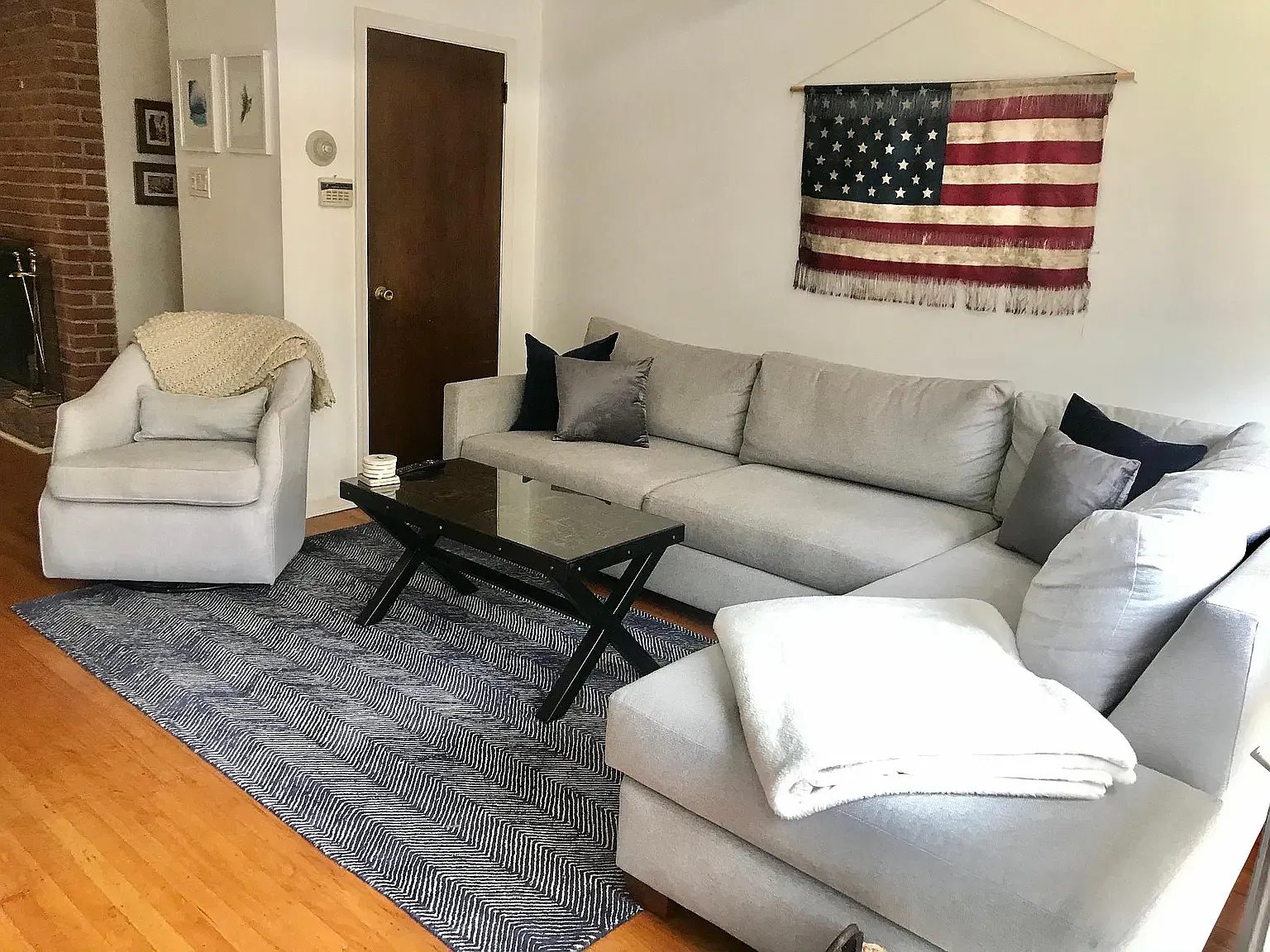 2 bed, 1400 sqft, $2,400 — Photo 4