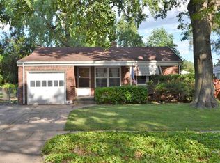 2118 S Pinecrest Ave, Wichita, KS 67218