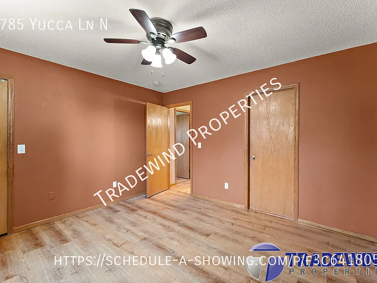 5785 Yucca Ln N — Photo 17